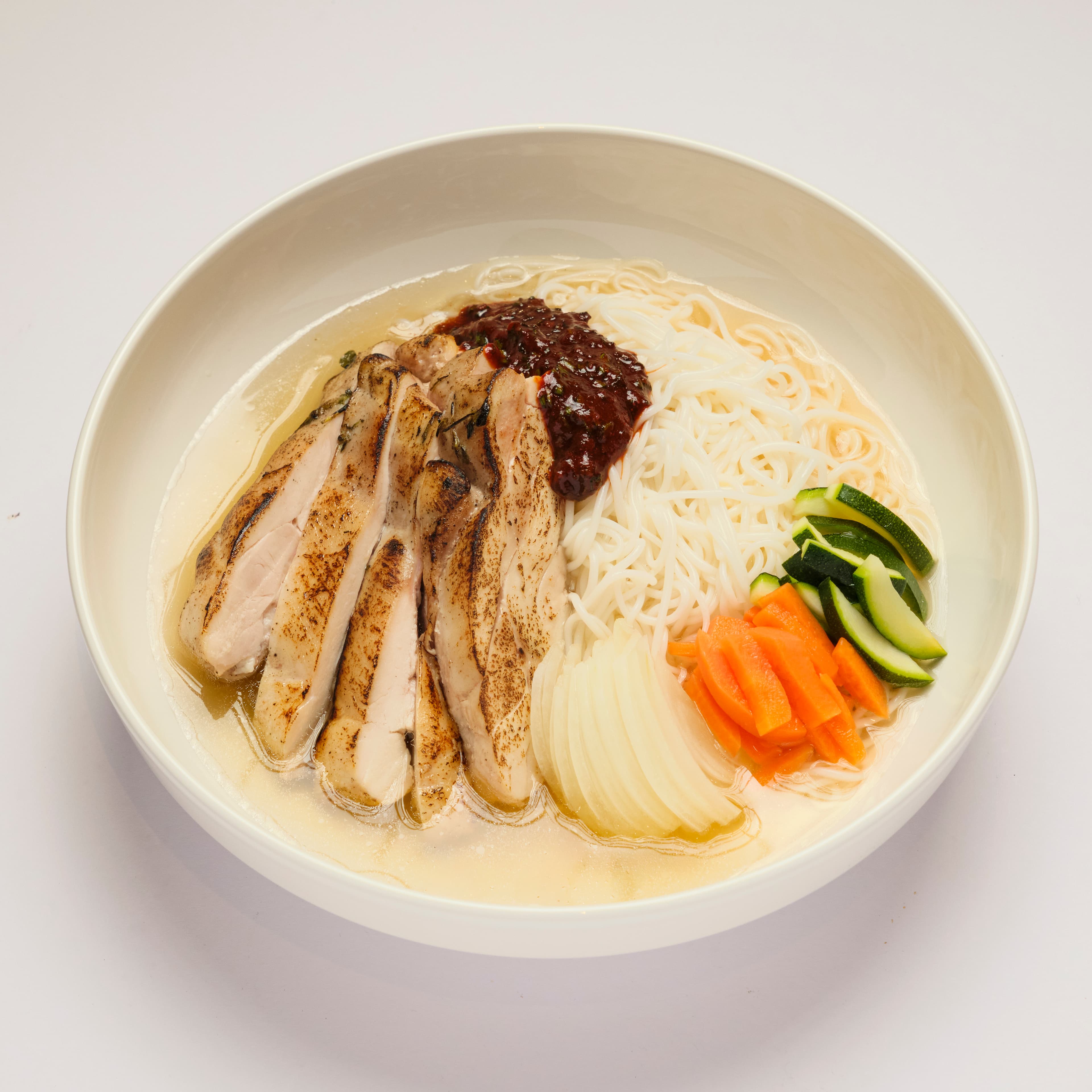 Korean chicken broth & tofu noodle